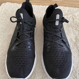 Mens under armour HOVR Phantom shoe size 14